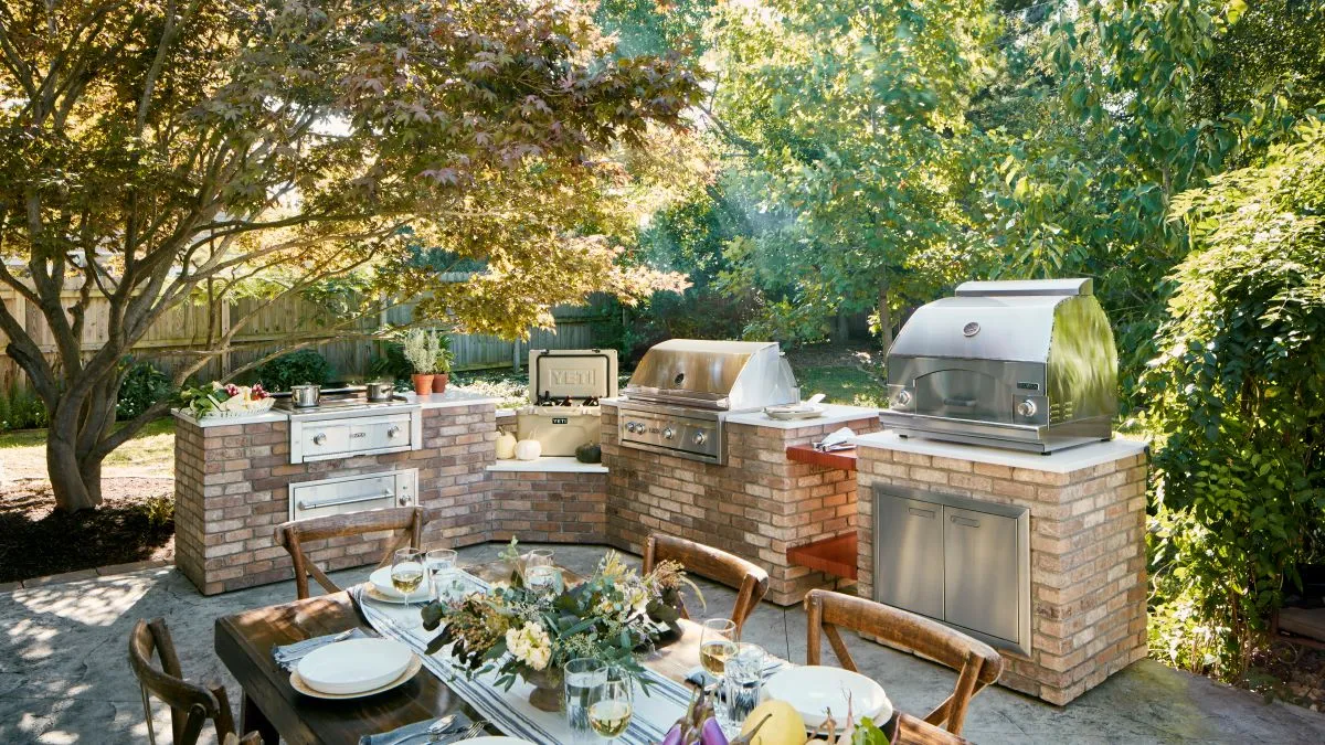 42" Professional Built-in Grill with All Trident Infrared Burners and Rotisserie (L42ATR)