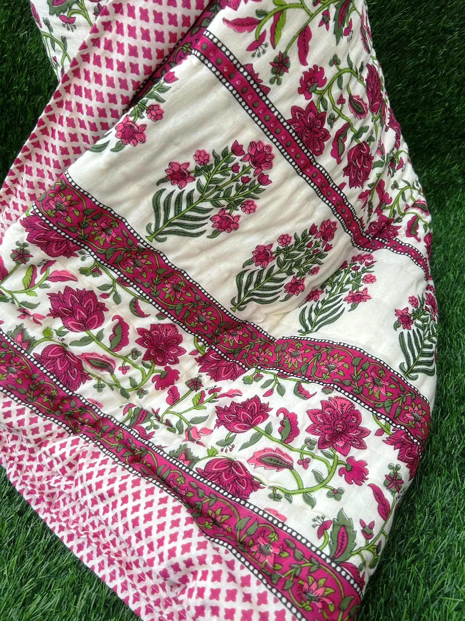 Hand-Stitched Lightweight Pure Cotton Jaipuri Quilt - Double Bed Size (88X105) Pink-Green