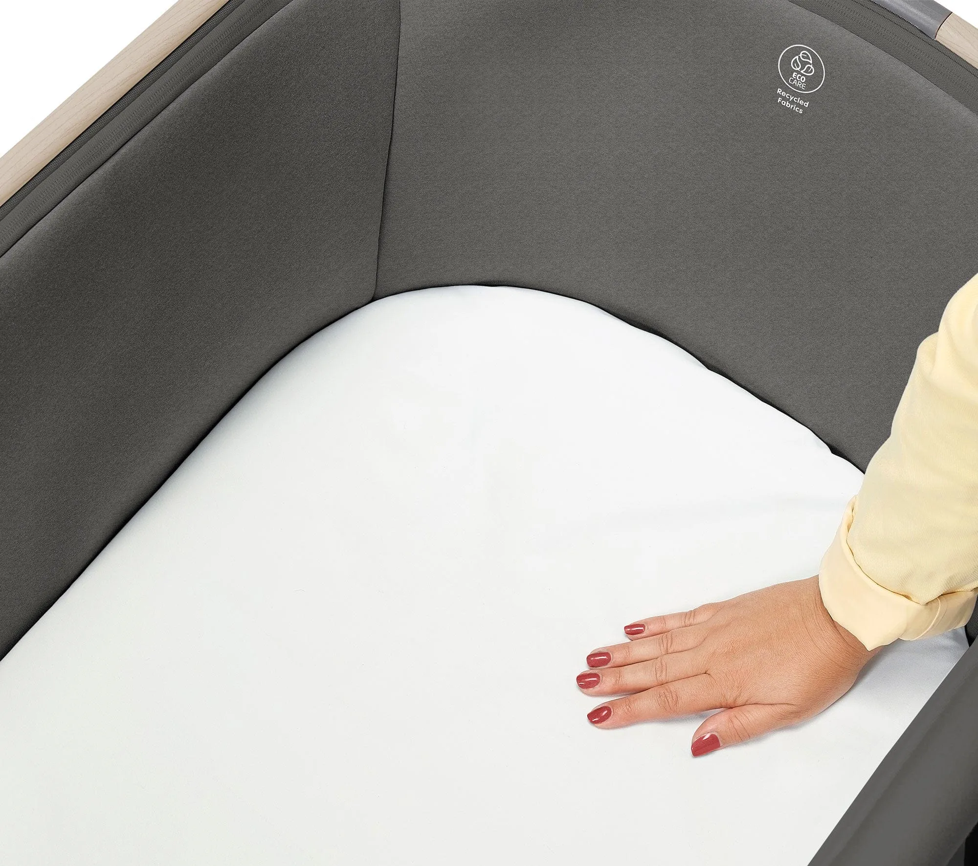 Maxi-Cosi Iora & Cassia Home Bundle in Beyond Graphite