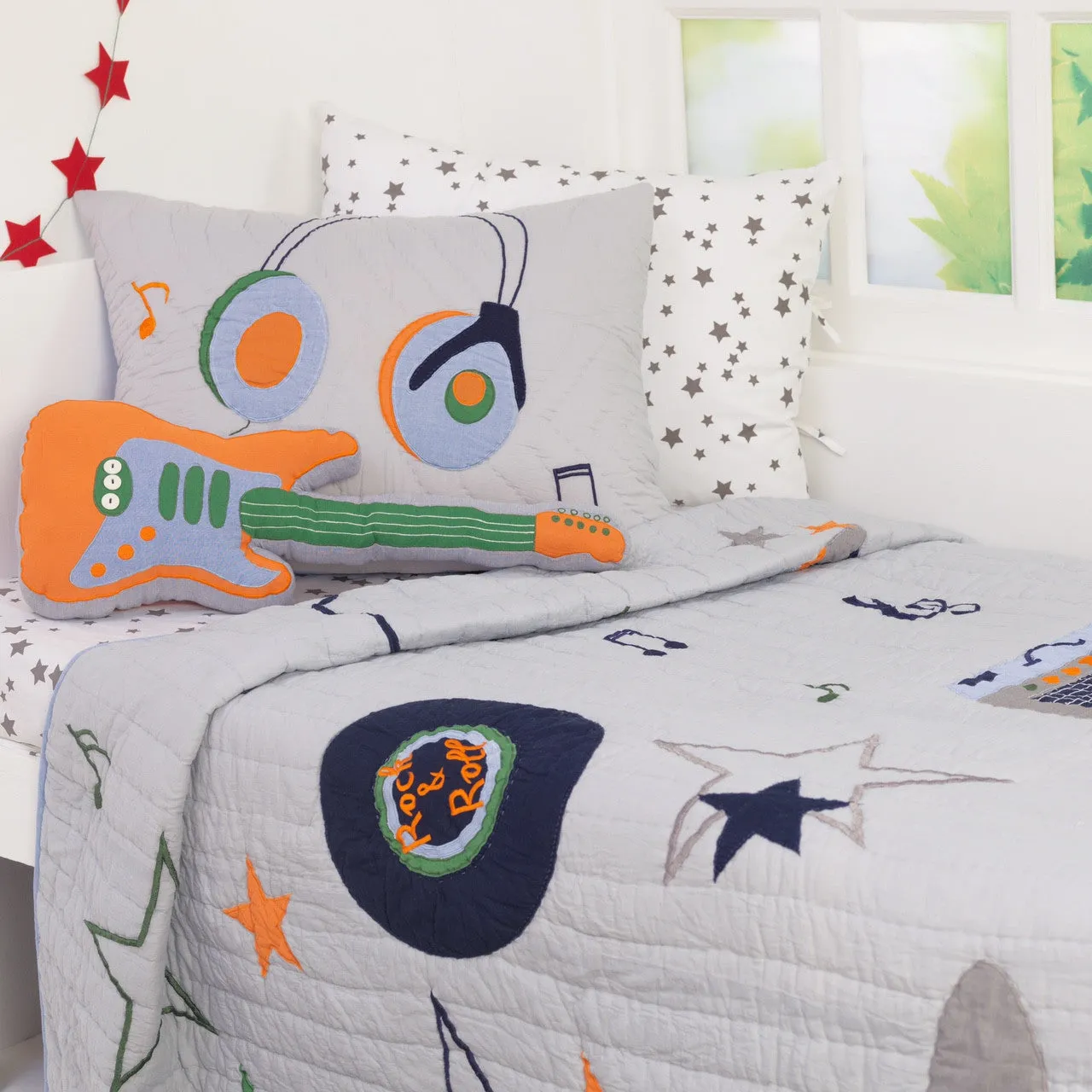 Rockstar Kids Quilt <br> <span style="font-size: 11px; font-family:Helvetica,Arial,sans-serif;">Can Be Personalised, Ages 3 to 15</span>